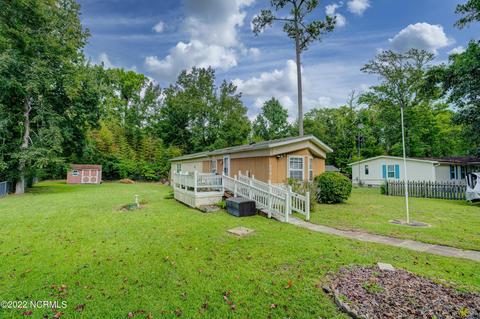659 Lea Dr, Hampstead, NC 28443 photo 2