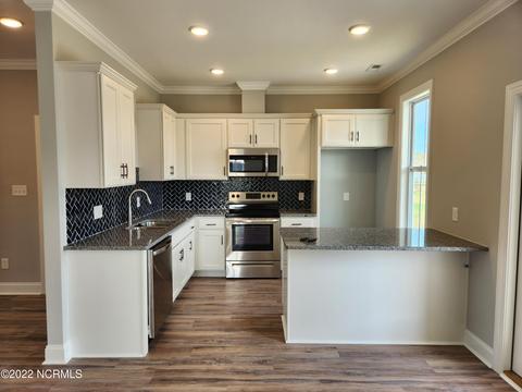 154 Moss Cir, Washington, NC 27889 photo 5