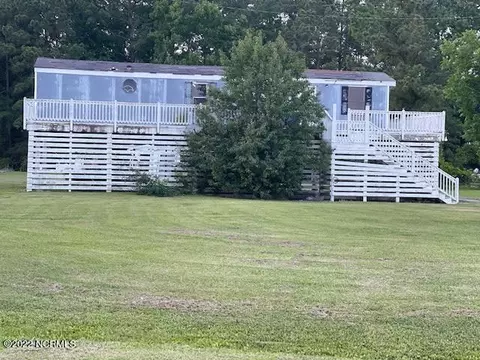1935 Canady Landing Rd, Aurora, NC 27806