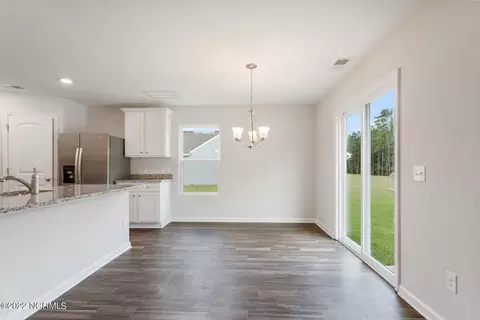 643 Poppleton Dr, Hampstead, NC 28443 photo 6