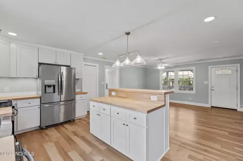 601 E 2nd St, Washington, NC 27889 photo 6