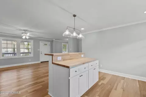 601 E 2nd St, Washington, NC 27889 photo 7