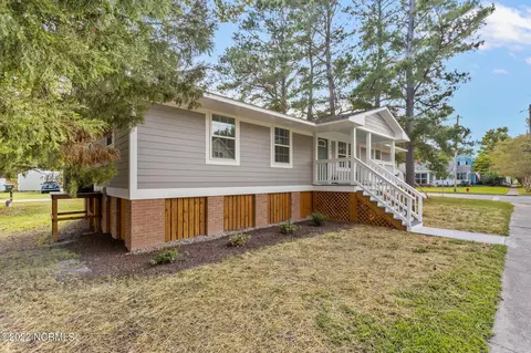 601 E 2nd St, Washington, NC 27889 photo 2