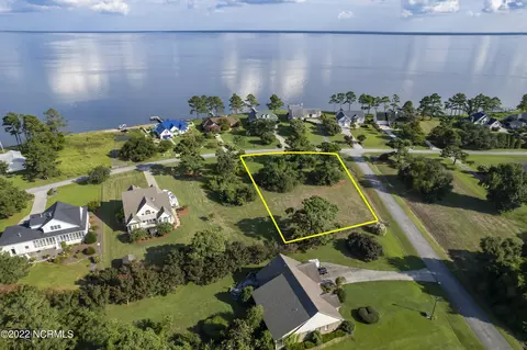 6037 Dolphin Rd, Oriental, NC 28571 photo 5