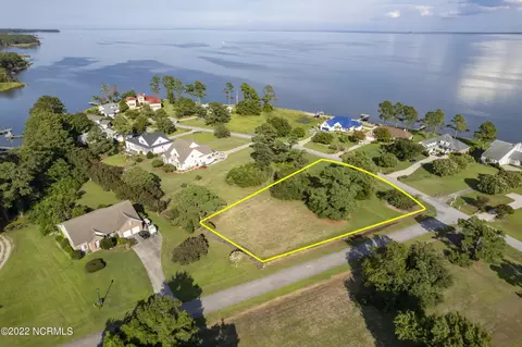 6037 Dolphin Rd, Oriental, NC 28571 photo 3