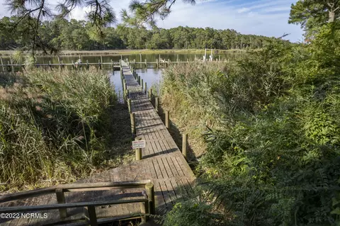 6037 Dolphin Rd, Oriental, NC 28571 photo 16