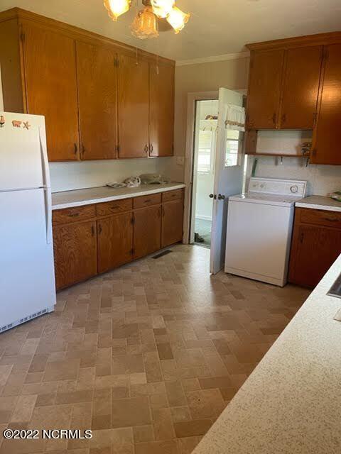 701 E 8th St, Washington, NC 27889 photo 7