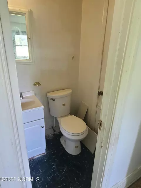 3996 Ferrell Rd, Kinston, NC 28501 photo 9