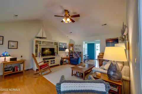 261 Teachs Cove Rd, Bath, NC 27808 photo 7