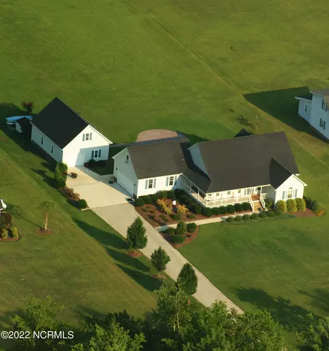 261 Teachs Cove Rd, Bath, NC 27808 photo 2