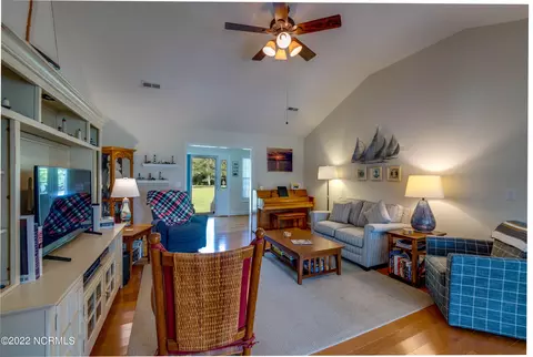 261 Teachs Cove Rd, Bath, NC 27808 photo 8