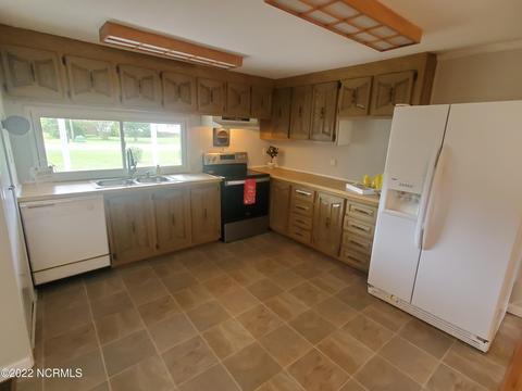 107 Spring Dr, Dudley, NC 28333 photo 2
