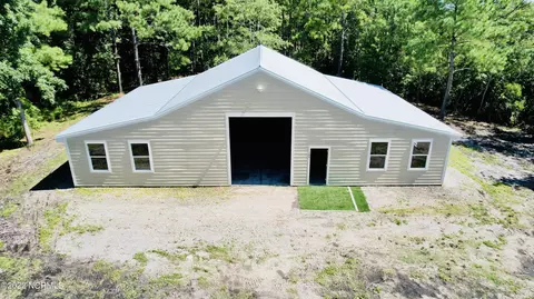 104 Machine Gun Rd, Hampstead, NC 28443 photo 3