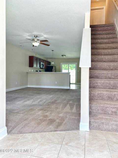 213 E Murrow Ln, Jacksonville, NC 28546 photo 3