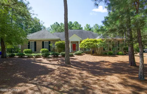 98 Stoneykirk Dr, Pinehurst, NC 28374 photo 1