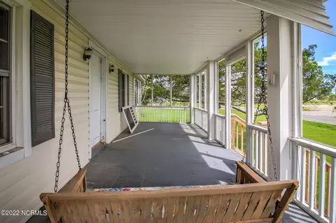 178 Community Rd, Davis, NC 28524 photo 2