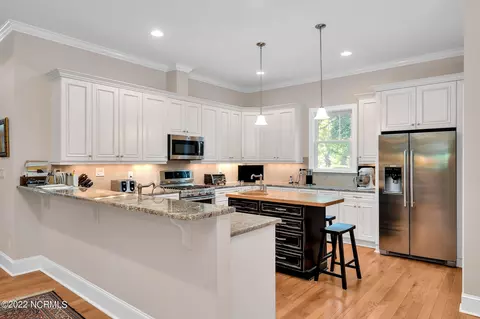108 E Grandiflora Dr, Wallace, NC 28466 photo 8