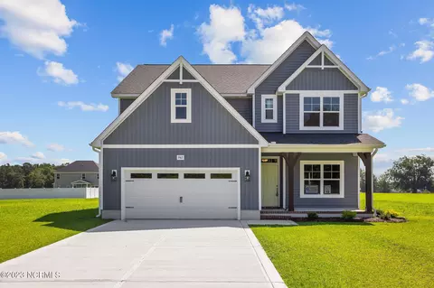 942 Appaloosa Trl, Grimesland, NC 27837