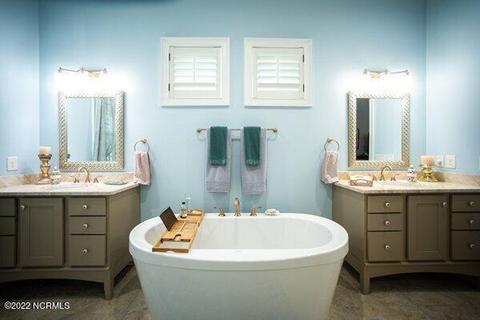 294 E Rolling Meadows Rd, Hampstead, NC 28443 photo 20