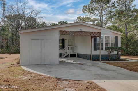 160 Champion Dr, Hampstead, NC 28443 photo 2
