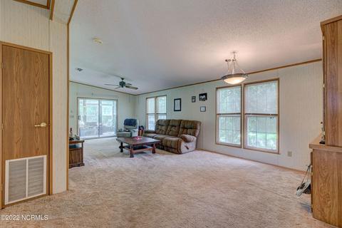 160 Champion Dr, Hampstead, NC 28443 photo 11