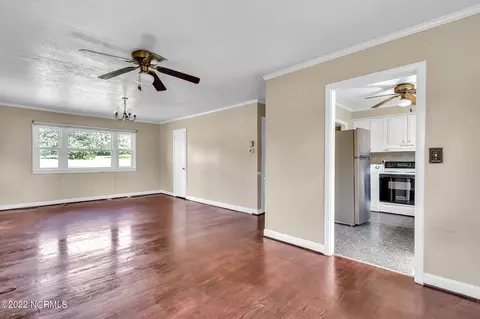 158 Circle Dr, Wallace, NC 28466 photo 7