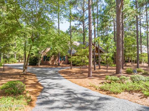 13 Strathaven Dr, Pinehurst, NC 28374 photo 1
