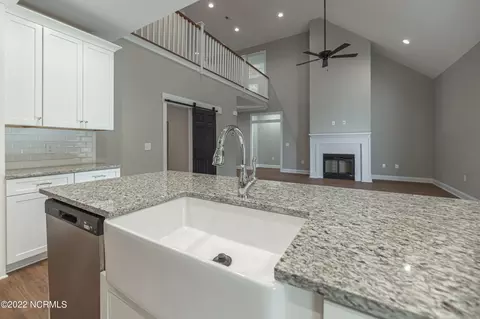 310 Diamondhead Dr S, Pinehurst, NC 28374 photo 11