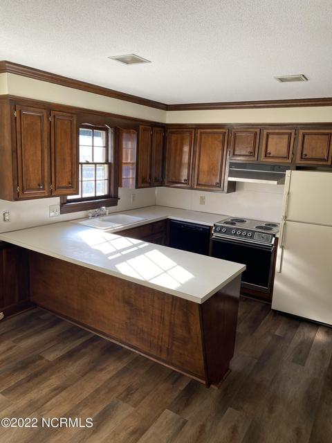 203 S 4th St, Macclesfield, NC 27852 photo 6