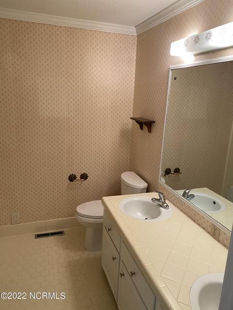 203 S 4th St, Macclesfield, NC 27852 photo 10