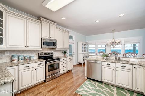 313 Quiet Cv, Gloucester, NC 28528 photo 4