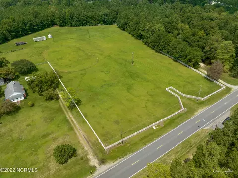 7 Cheraw Rd, Hamlet, NC 28345 photo 4