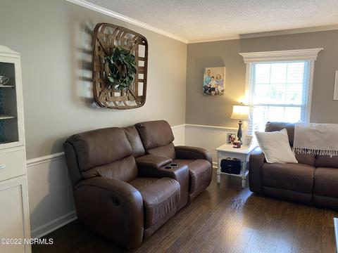 205 Deen St, Mount Olive, NC 28365 photo 4