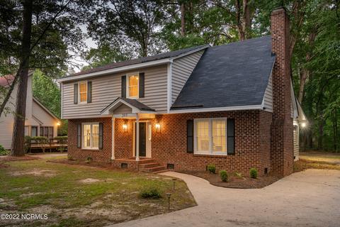 205 Woodhaven Rd, Greenville, NC 27834