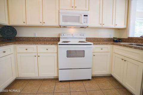 160 Edgewater Dr, Grandy, NC 27939 photo 18