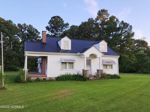 1724 Us Highway 17 N, Windsor, NC 27983