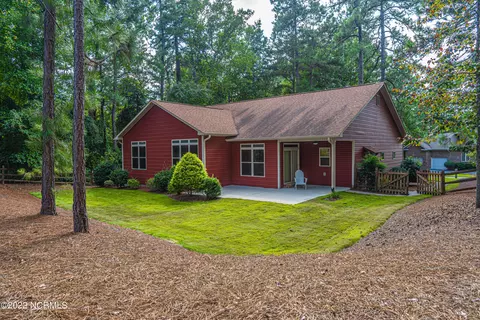 100 Lake View Dr E, Pinehurst, NC 28374 photo 18