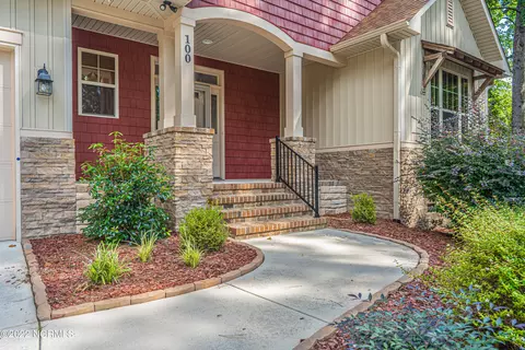 100 Lake View Dr E, Pinehurst, NC 28374 photo 3
