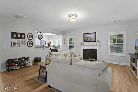 108 Katydid Ct, Hampstead, NC 28443 photo 6
