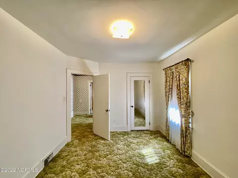 303 E Franklin St, Williamston, NC 27892 photo 34