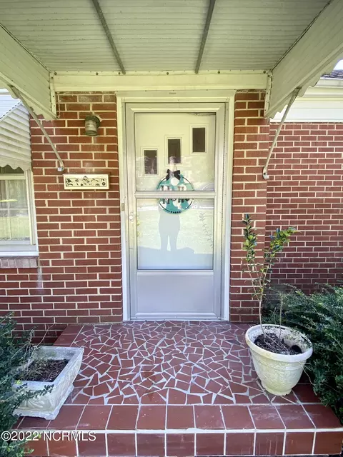 303 E Franklin St, Williamston, NC 27892 photo 5