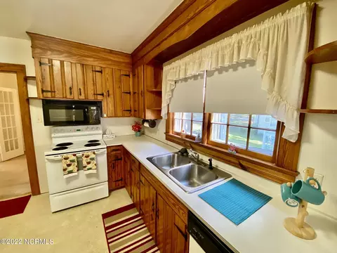 303 E Franklin St, Williamston, NC 27892 photo 19