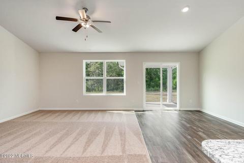 627 Poppleton Dr, Hampstead, NC 28443 photo 4
