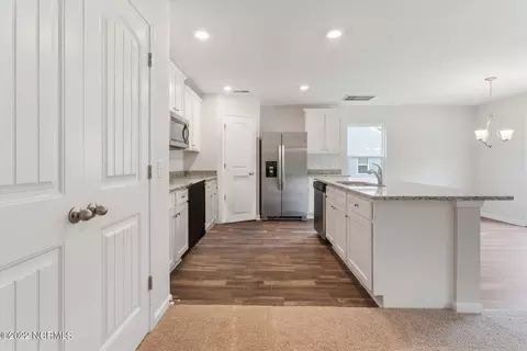 661 Poppleton Dr, Hampstead, NC 28443 photo 11