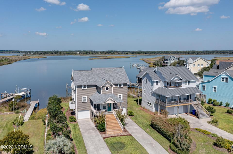  157 Old Village Ln, North Topsail Beach, NC 28460 photo 2