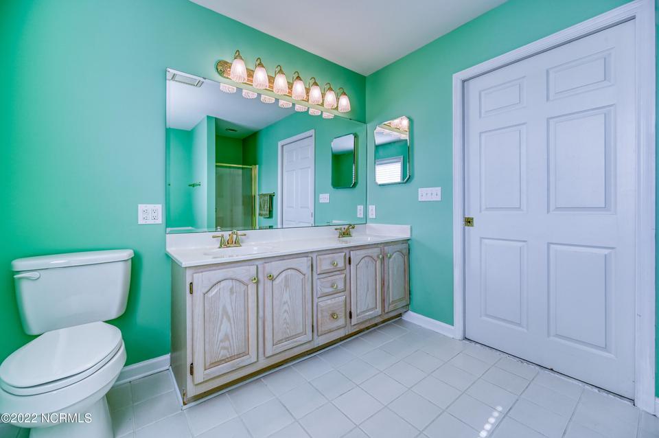  157 Old Village Ln, North Topsail Beach, NC 28460 photo 9