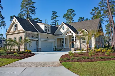 558 Morely Cir SW, Ocean Isle Beach, NC 28469