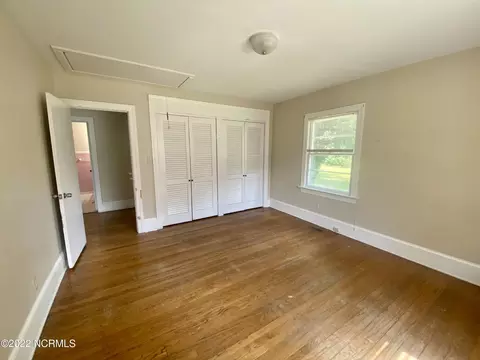 812 E 4th St, Washington, NC 27889 photo 8