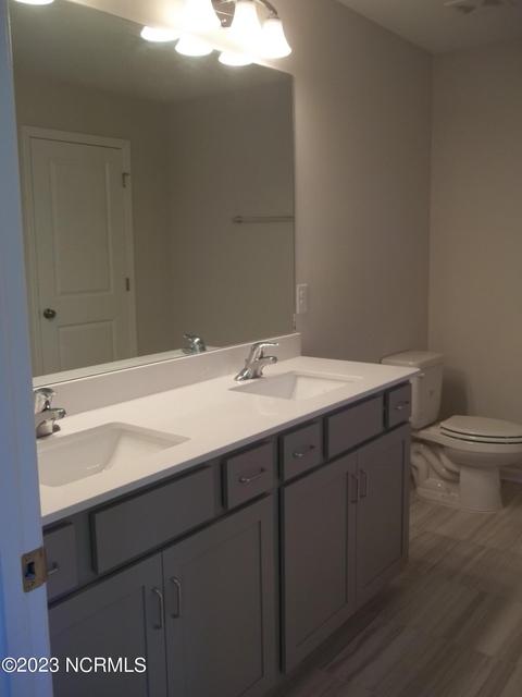 908 Terraces Ln, Hampstead, NC 28443 photo 17