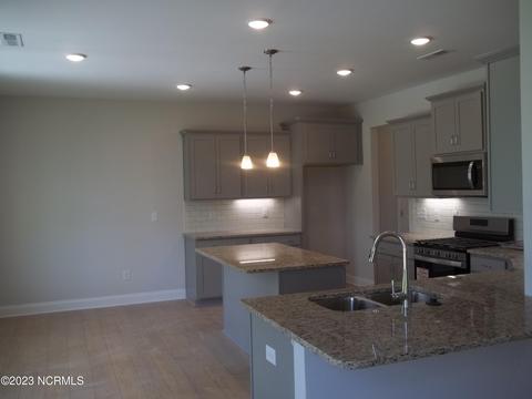 908 Terraces Ln, Hampstead, NC 28443 photo 9